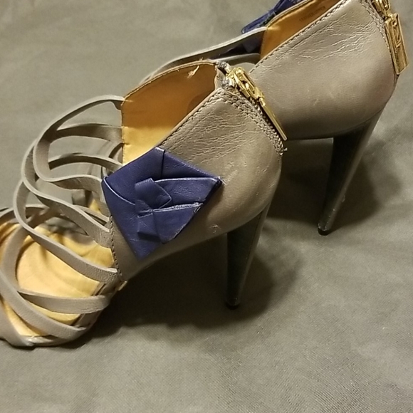 LAMB size 10 pumps - Picture 2 of 5